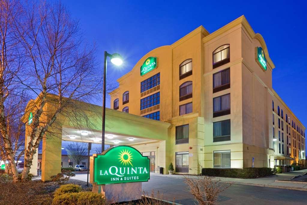 La Quinta By Wyndham Garden City Exteriör bild